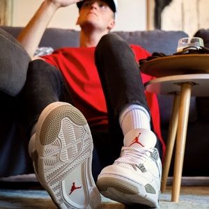 Air Jordan 4 Retro GS 'White Oreo'